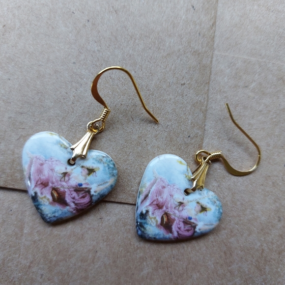 3 for 20 Pretty Cottage core vintage style earrings - Picture 2 of 3